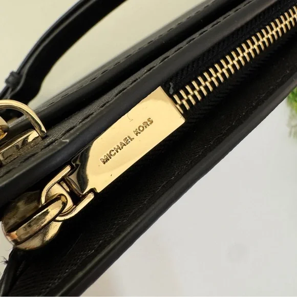 Michael Kors MK Black Crossbody Bag with Gold Accents LIKE NEW - Picture 6 of 15
